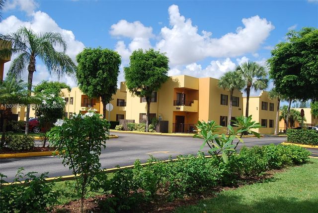 650 NW 114th Avenue 202, Sweetwater, FL 33172