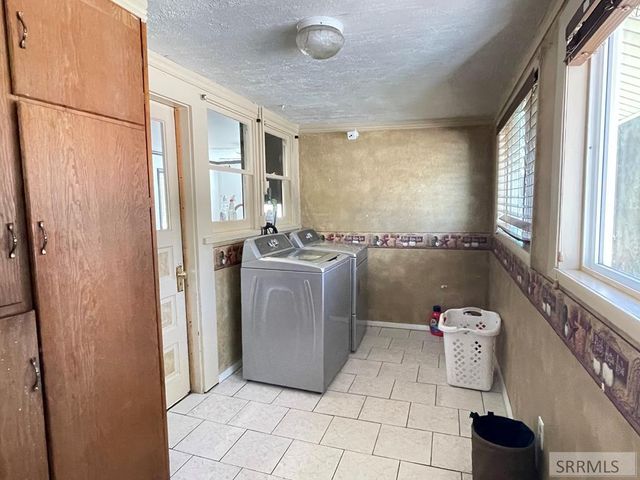 89 W Center Street, Blackfoot, ID 83221