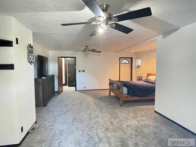 89 W Center Street, Blackfoot, ID 83221