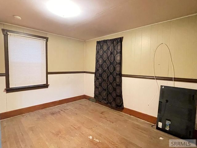 89 W Center Street, Blackfoot, ID 83221