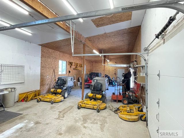 89 W Center Street, Blackfoot, ID 83221