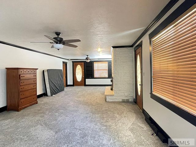 89 W Center Street, Blackfoot, ID 83221