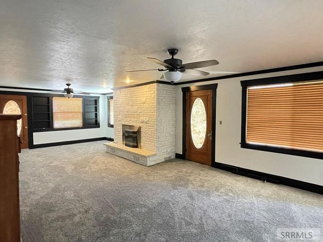 89 W Center Street, Blackfoot, ID 83221