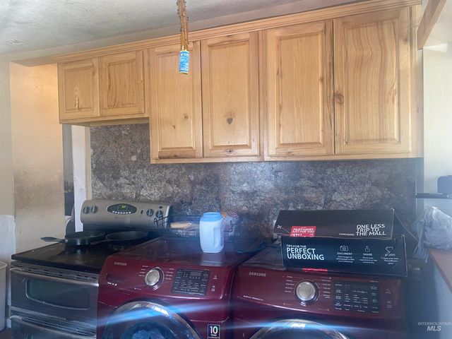 1431 Elizabeth Blvd, Twin Falls, ID 83301