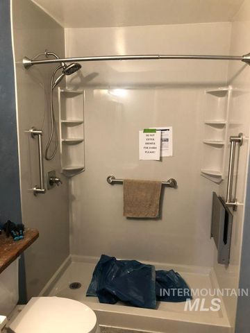 1431 Elizabeth Blvd, Twin Falls, ID 83301