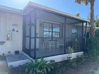 5330 Treetops DR F4, Naples, FL 34113