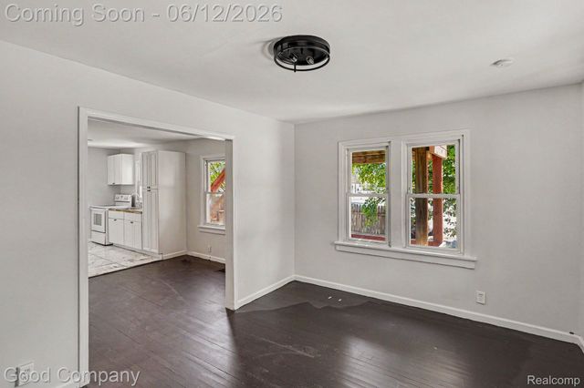 3499 E Atherton Road, Burton, MI 48529
