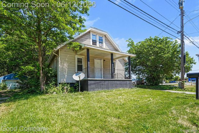 3499 E Atherton Road, Burton, MI 48529