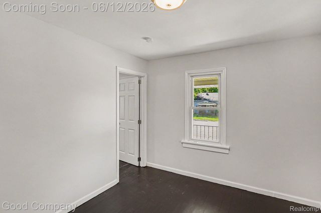 3499 E Atherton Road, Burton, MI 48529