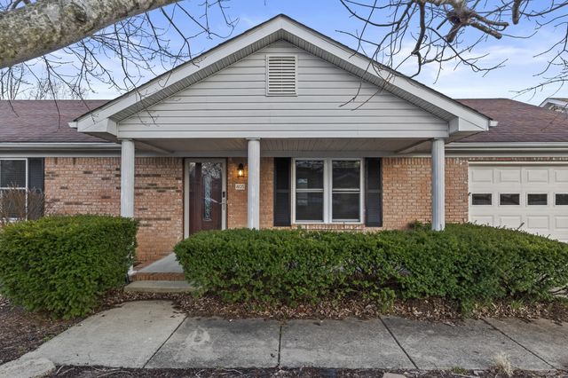 405 Woodspointe Way, Wilmore, KY 40390