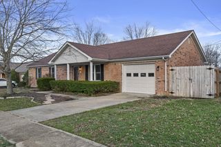 405 Woodspointe Way, Wilmore, KY 40390