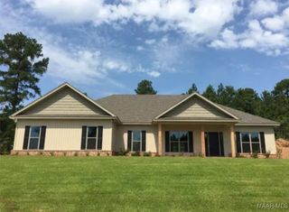 99 Hunters Ridge, Tallassee, AL 36078