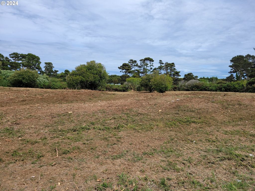 Sw Franklin Rd, Bandon, OR 97411