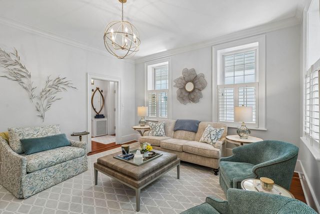 39 Society Street, Charleston, SC 29401