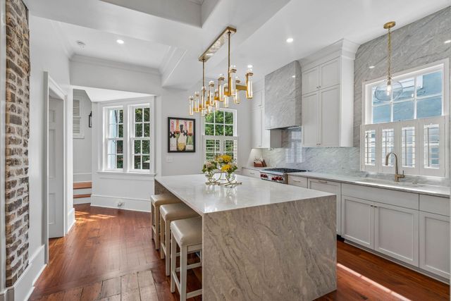 39 Society Street, Charleston, SC 29401