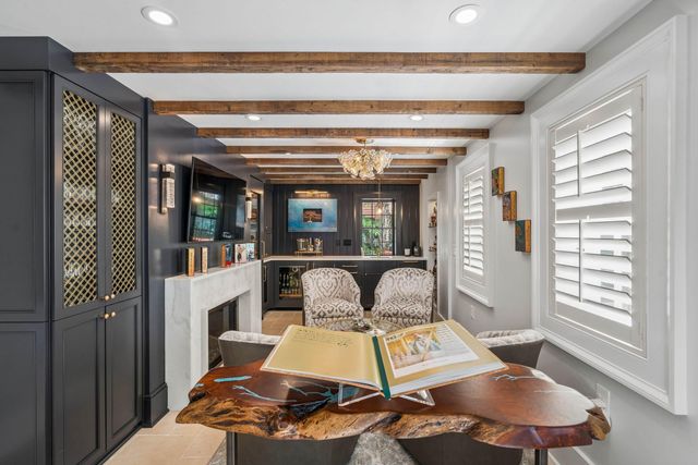 39 Society Street, Charleston, SC 29401