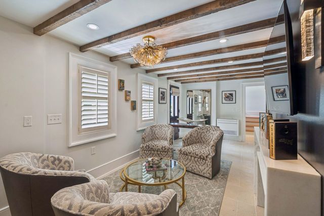 39 Society Street, Charleston, SC 29401