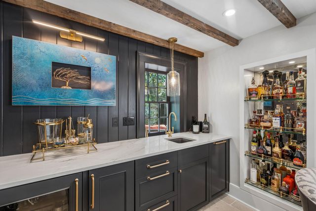 39 Society Street, Charleston, SC 29401