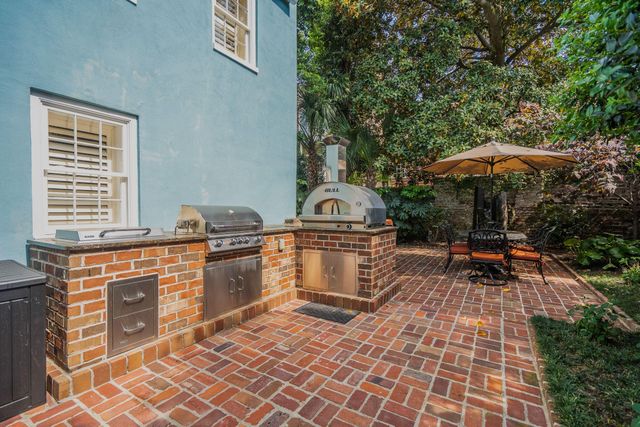 39 Society Street, Charleston, SC 29401