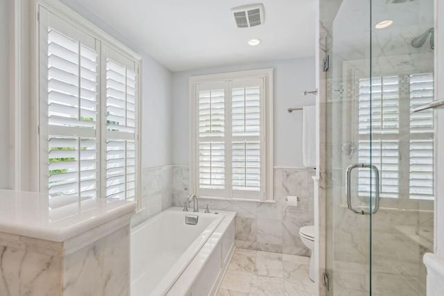 39 Society Street, Charleston, SC 29401