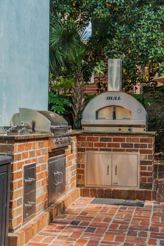 39 Society Street, Charleston, SC 29401