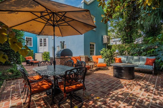 39 Society Street, Charleston, SC 29401