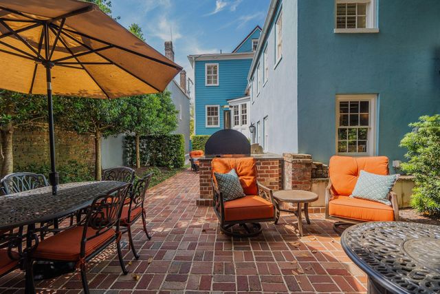 39 Society Street, Charleston, SC 29401