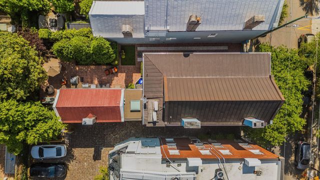 39 Society Street, Charleston, SC 29401