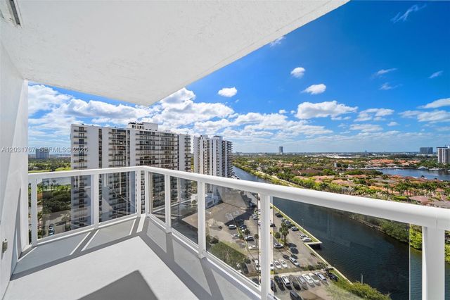 20505 E Country Club Drive 1938, Aventura, FL 33180