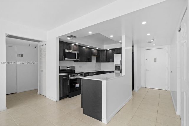20505 E Country Club Drive 1938, Aventura, FL 33180