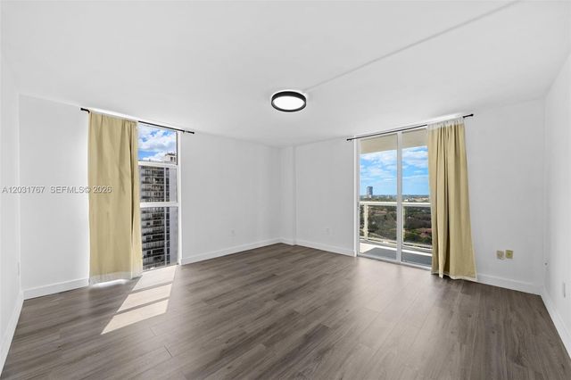 20505 E Country Club Drive 1938, Aventura, FL 33180