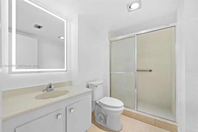 20505 E Country Club Drive 1938, Aventura, FL 33180