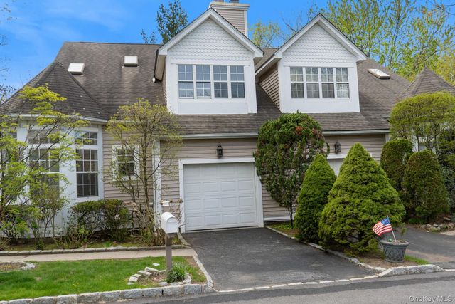 23 Roundtop Road, Yonkers, NY 10710
