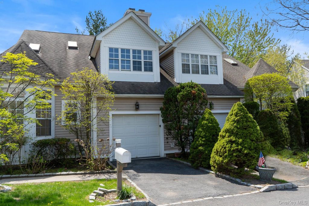 23 Roundtop Road, Yonkers, NY 10710