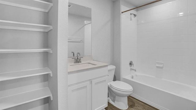 10525 Red Thistle Drive, Oklahoma City, OK 73114