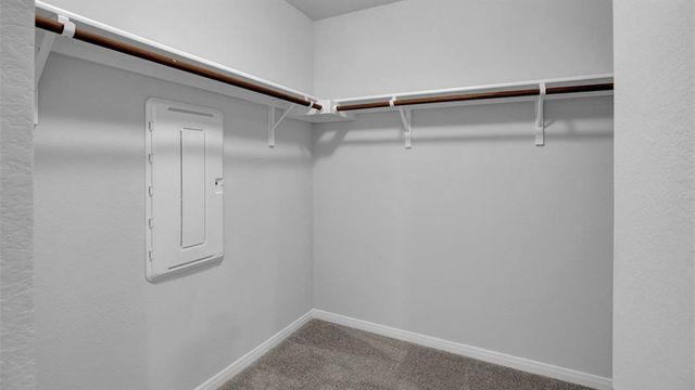 10525 Red Thistle Drive, Oklahoma City, OK 73114