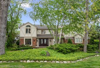 6280 Dakota Circle, Bloomfield Hills, MI 48301