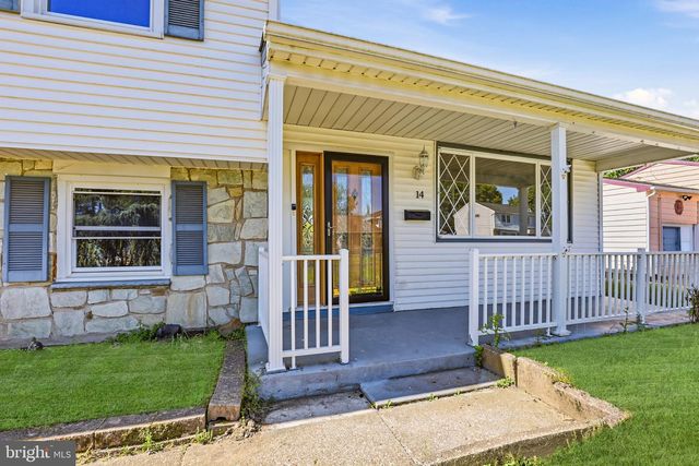 14 LANCASTER DR, Burlington, NJ 08016