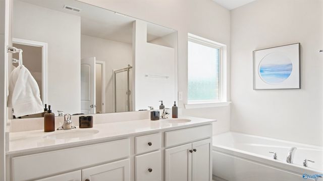 14162 Parliament Court, Athens, AL 35613