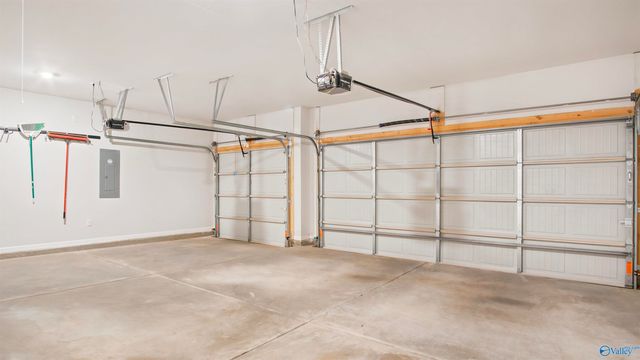 14162 Parliament Court, Athens, AL 35613