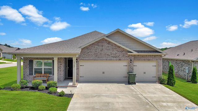 14162 Parliament Court, Athens, AL 35613