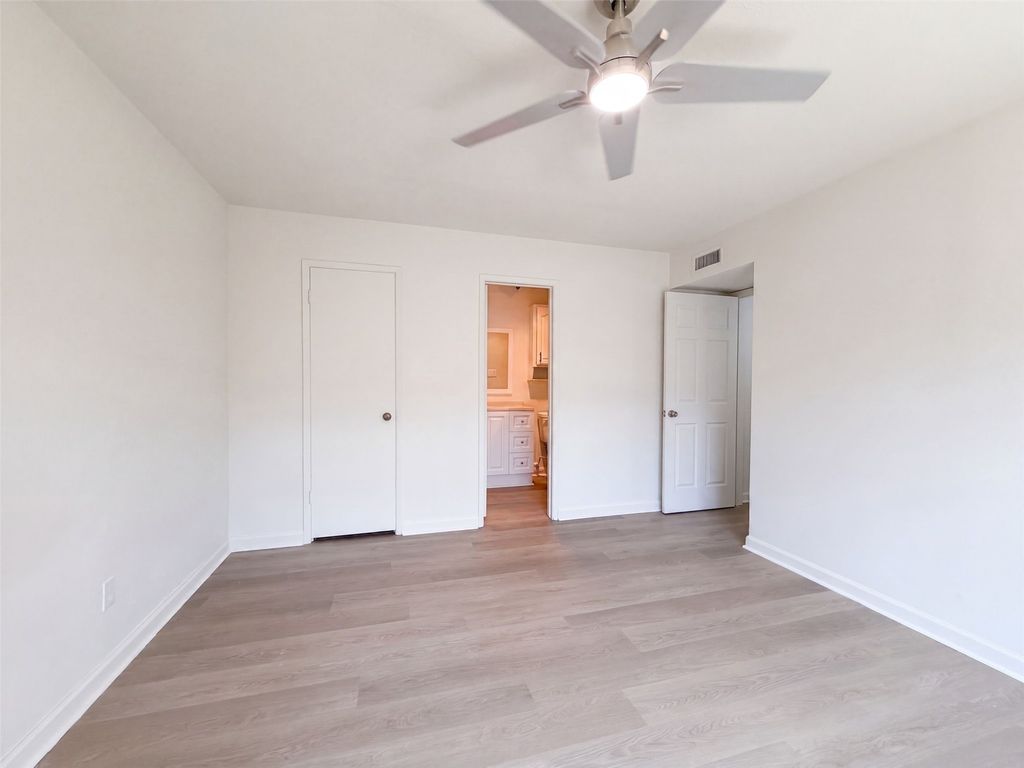 2002 Wilderness Trail, Grand Prairie, TX 75052 — photo 4