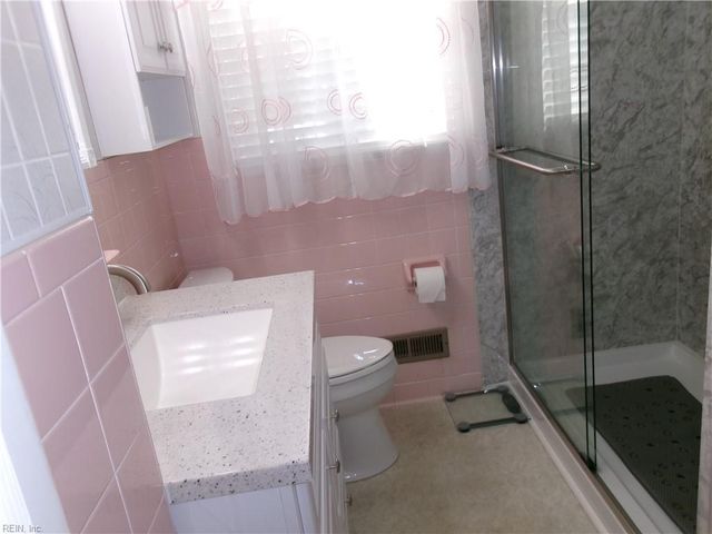 1016 Shore RD, Chesapeake, VA 23323