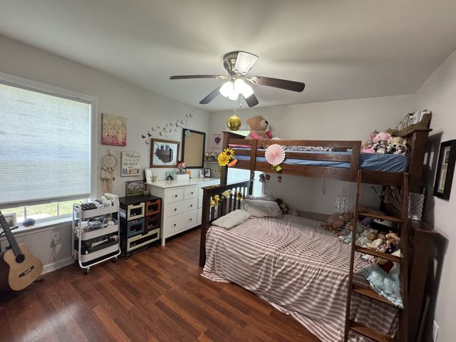 105 Larkins Dr, White Bluff, TN 37187
