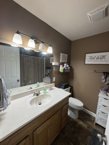 105 Larkins Dr, White Bluff, TN 37187