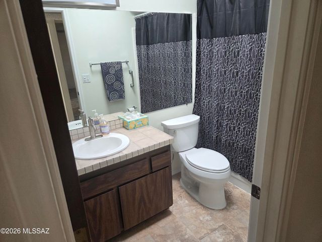 925 S Pantano Parkway, Tucson, AZ 85710