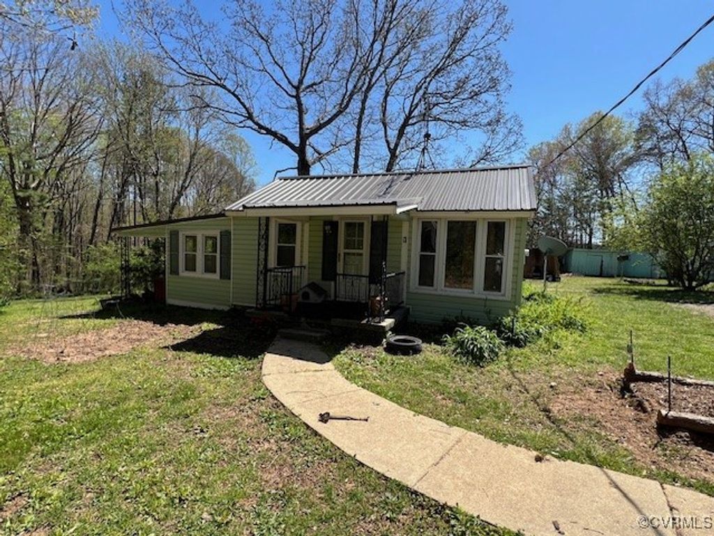 211 Shumaker Rd, Buckingham, VA 23921