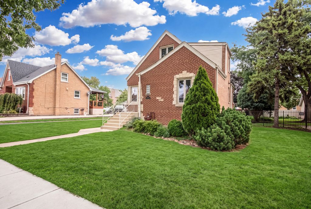 5627 S Neenah Avenue, Chicago, IL 60638 — exterior