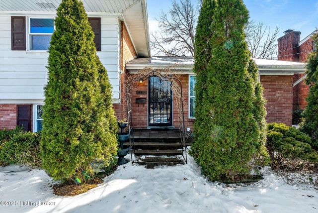 2270 Bradford Dr, Louisville, KY 40218