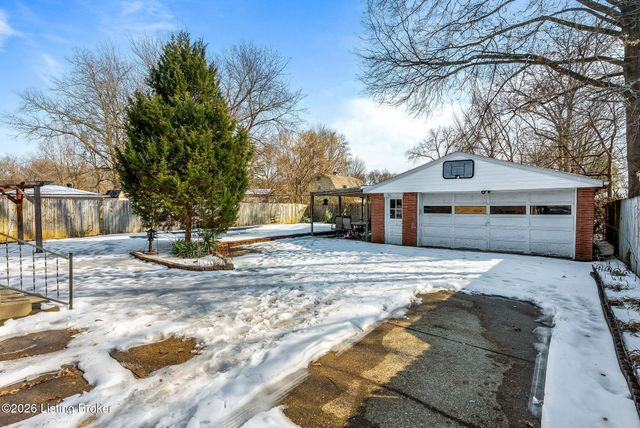 2270 Bradford Dr, Louisville, KY 40218